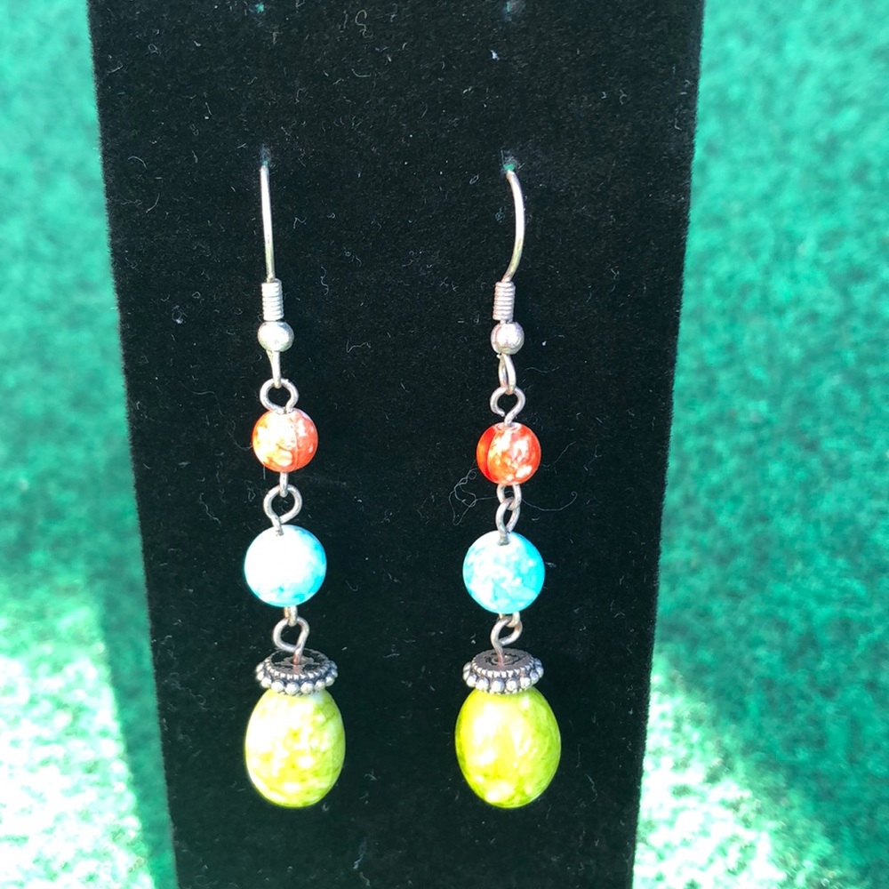 Premier Designs earrings - Picture 3 of 4